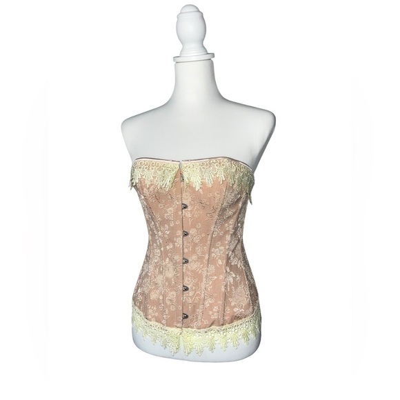 Peach & Cream Corset Lace up Gothic Bustier - Picture 4 of 9
